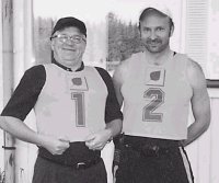 Kunniakierroksen kaksi parasta ker��j��, vas. Ky�sti Kakkonen ja Eero K�n�nen.